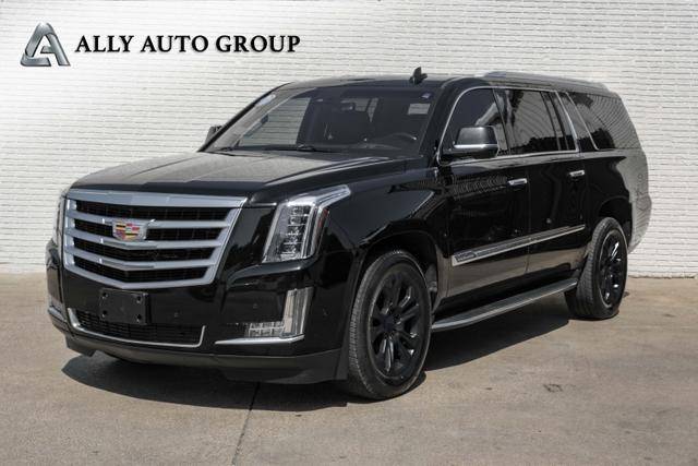 2017 Cadillac Escalade ESV Luxury RWD photo