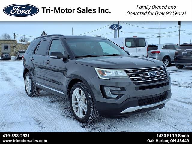 2017 Ford Explorer XLT 4WD photo