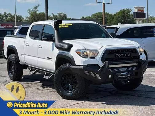 2017 Toyota Tacoma TRD Off Road 4WD photo