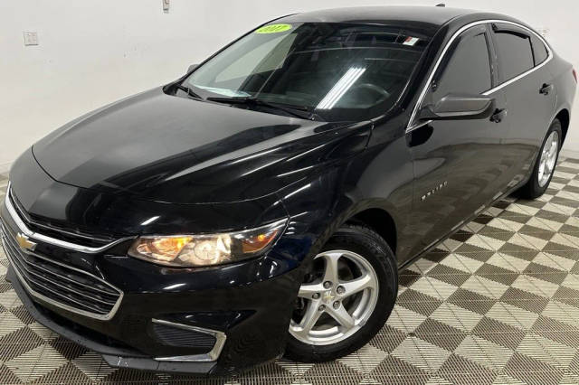 2017 Chevrolet Malibu LS FWD photo