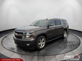 2017 Chevrolet Suburban LT 4WD photo