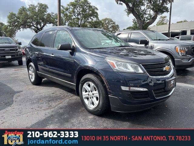 2017 Chevrolet Traverse LS FWD photo