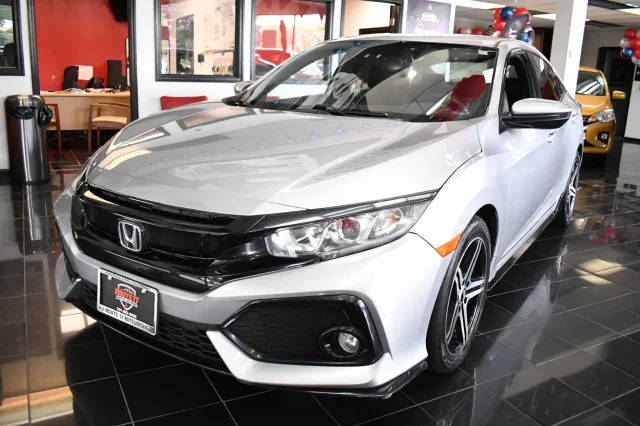 2017 Honda Civic Sport FWD photo