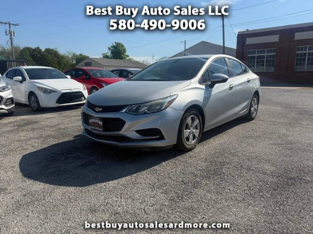2017 Chevrolet Cruze LS FWD photo
