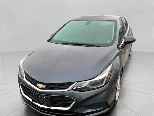 2017 Chevrolet Cruze LT FWD photo