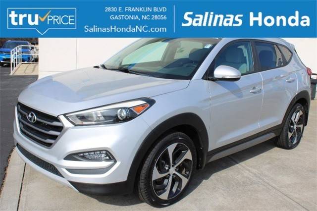 2017 Hyundai Tucson Sport FWD photo