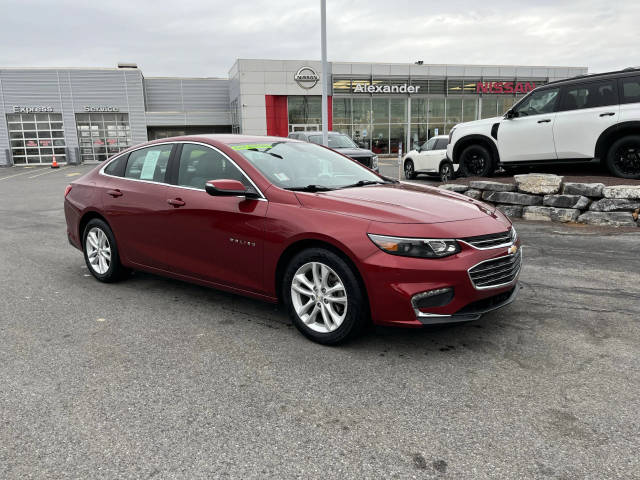2017 Chevrolet Malibu LT FWD photo