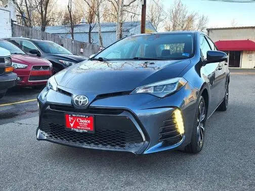 2017 Toyota Corolla SE FWD photo