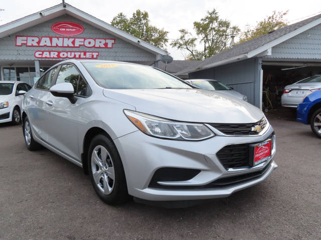 2017 Chevrolet Cruze LS FWD photo