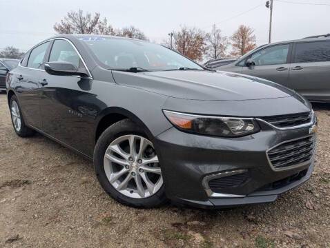 2017 Chevrolet Malibu LT FWD photo