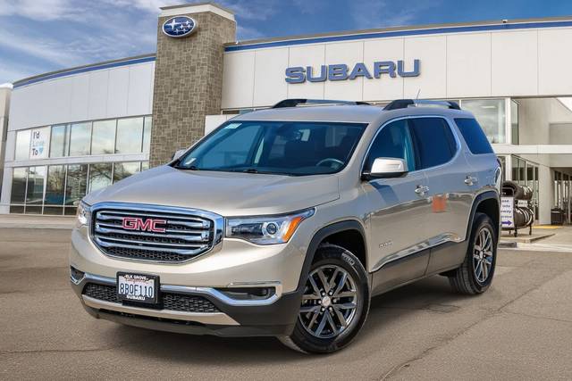 2017 GMC Acadia SLT FWD photo