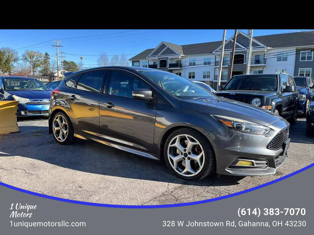 2016 Ford Focus ST FWD photo