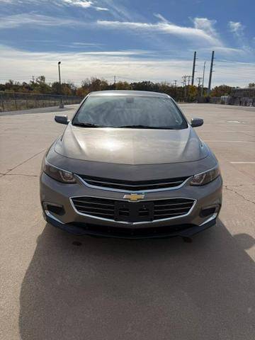 2017 Chevrolet Malibu LT FWD photo