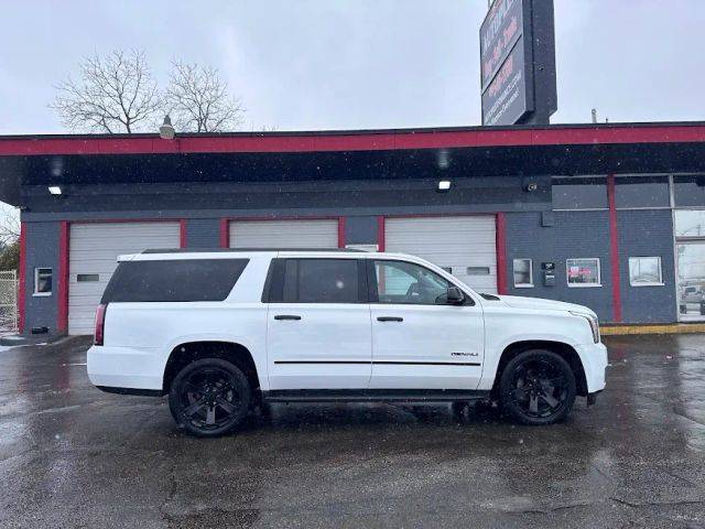 2017 GMC Yukon XL Denali 4WD photo