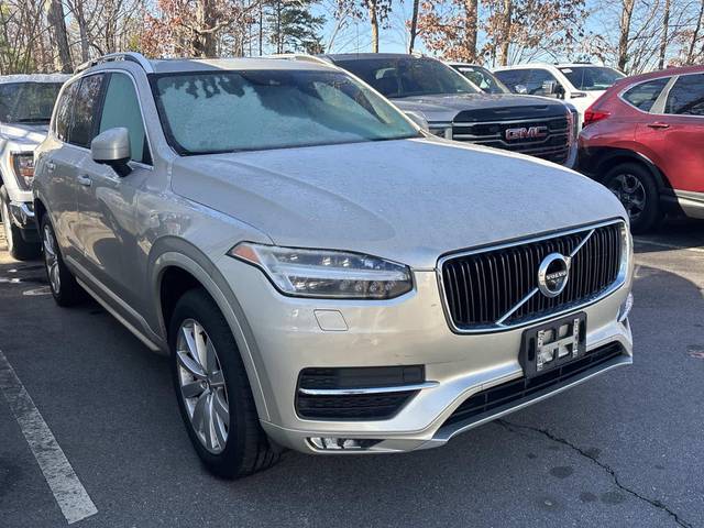 2017 Volvo XC90 Momentum AWD photo