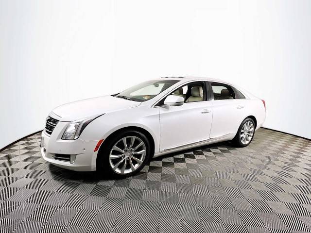 2017 Cadillac XTS Luxury FWD photo