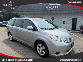2017 Toyota Sienna LE FWD photo