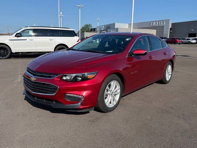 2017 Chevrolet Malibu LT FWD photo