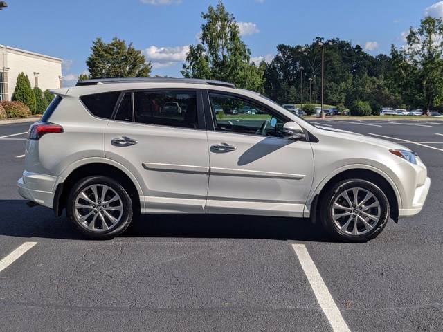 2017 Toyota RAV4 Platinum AWD photo