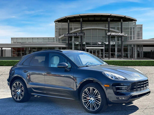 2017 Porsche Macan Turbo AWD photo