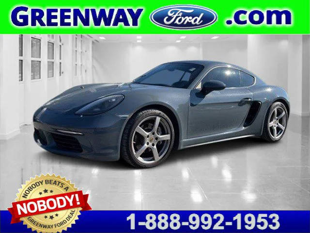 2017 Porsche Cayman  RWD photo