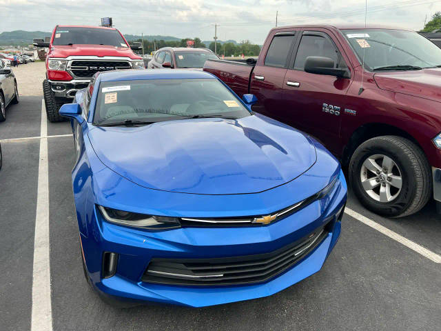 2017 Chevrolet Camaro 2LT RWD photo