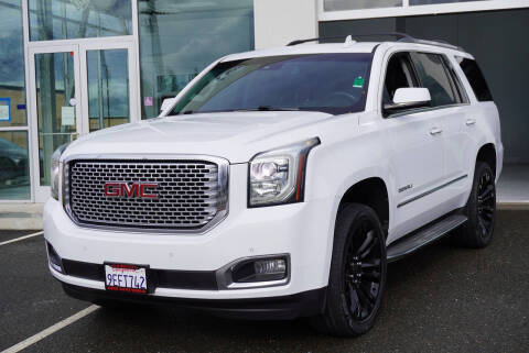 2017 GMC Yukon Denali 4WD photo