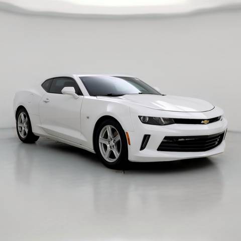 2017 Chevrolet Camaro 1LT RWD photo