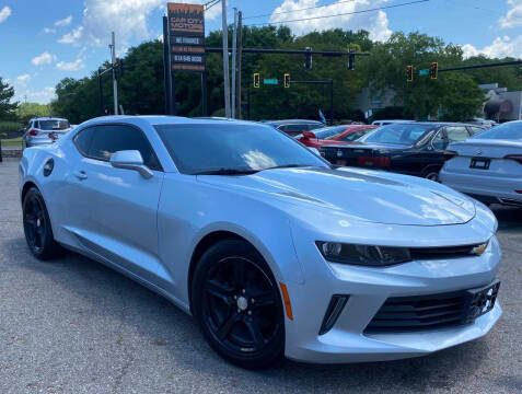 2017 Chevrolet Camaro 1LT RWD photo