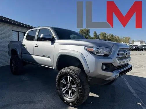 2017 Toyota Tacoma TRD Sport 4WD photo