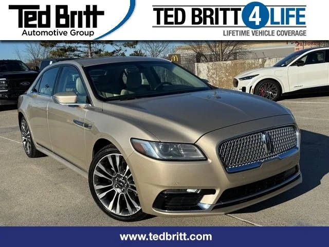 2017 Lincoln Continental Select FWD photo