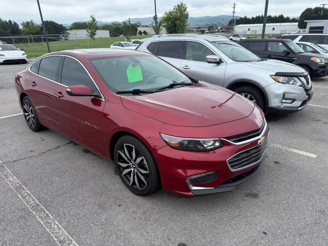 2017 Chevrolet Malibu LT FWD photo