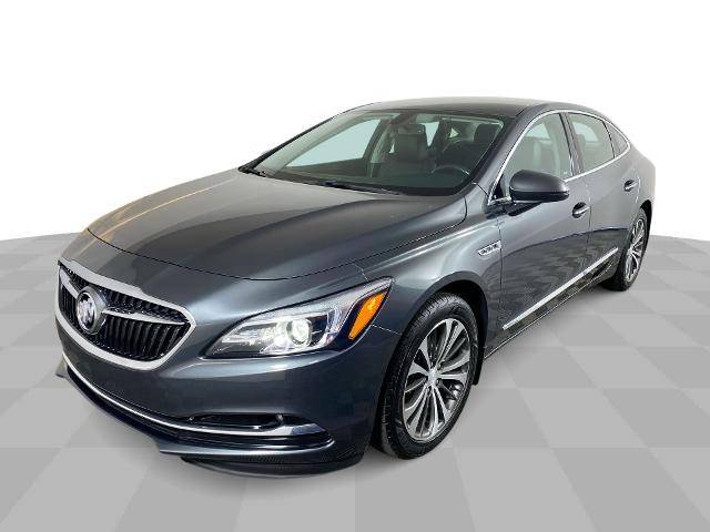 2017 Buick LaCrosse Essence FWD photo