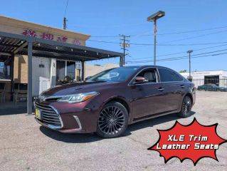 2017 Toyota Avalon Touring FWD photo