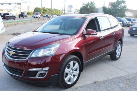 2017 Chevrolet Traverse LT FWD photo