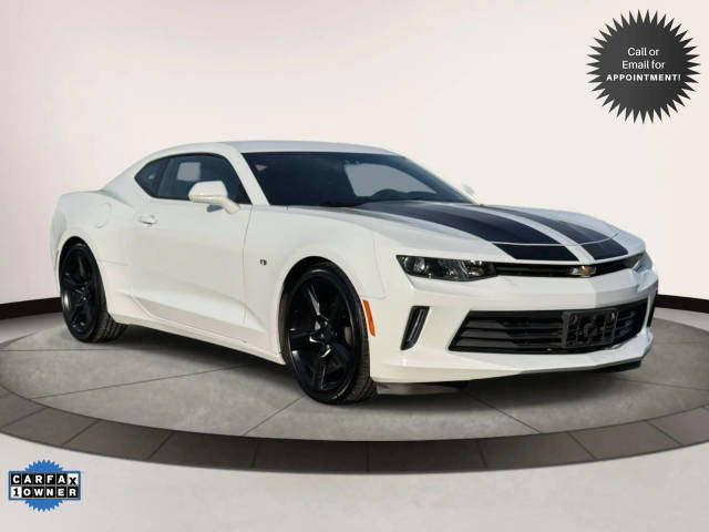 2017 Chevrolet Camaro 1LT RWD photo