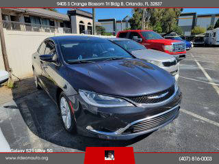 2017 Chrysler 200 Limited Platinum FWD photo