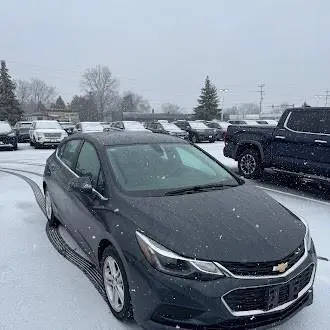 2017 Chevrolet Cruze LT FWD photo