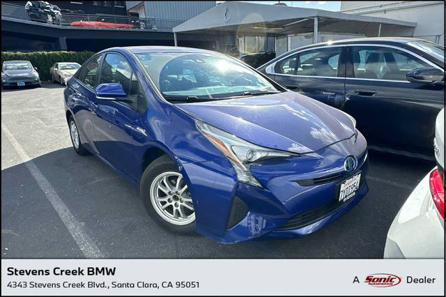 2017 Toyota Prius Two FWD photo