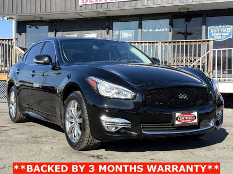 2016 Infiniti Q70  AWD photo