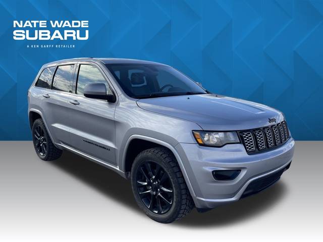 2017 Jeep Grand Cherokee Altitude 4WD photo