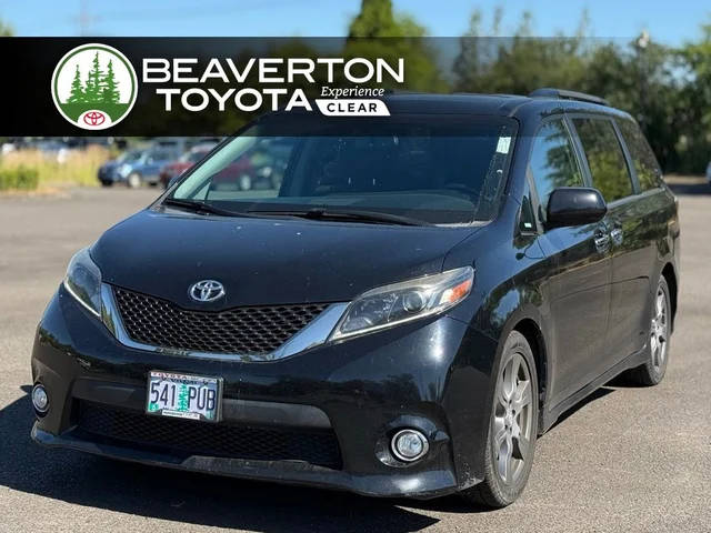 2017 Toyota Sienna SE FWD photo