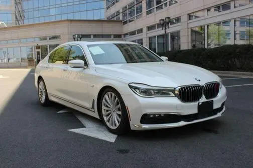 2017 BMW 7 Series 750i xDrive AWD photo