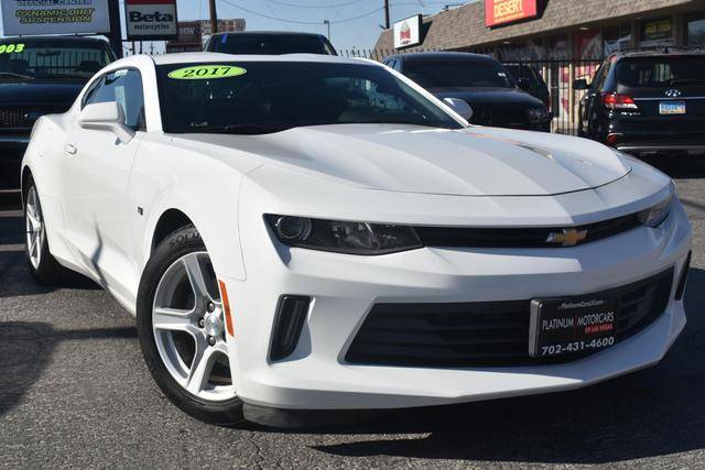 2017 Chevrolet Camaro 1LT RWD photo