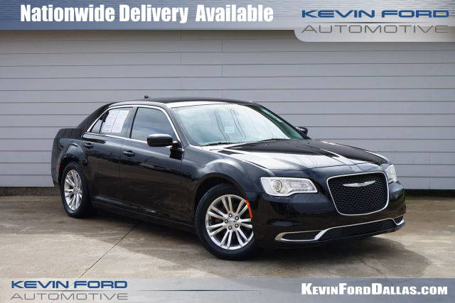 2017 Chrysler 300 Limited RWD photo