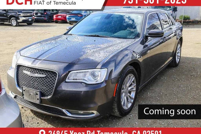 2017 Chrysler 300 Limited RWD photo
