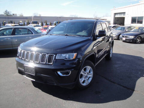 2017 Jeep Grand Cherokee Laredo 4WD photo