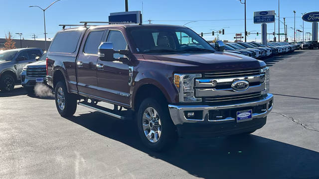 2017 Ford F-250 Super Duty Lariat 4WD photo