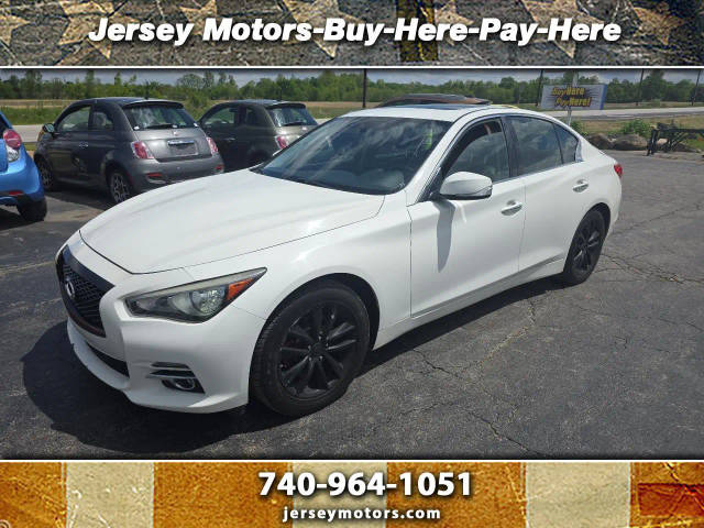 2017 Infiniti Q50 2.0t Premium AWD photo