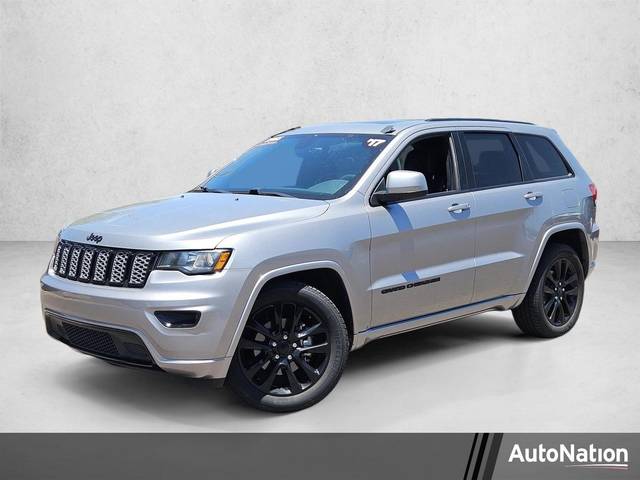 2017 Jeep Grand Cherokee Altitude 4WD photo